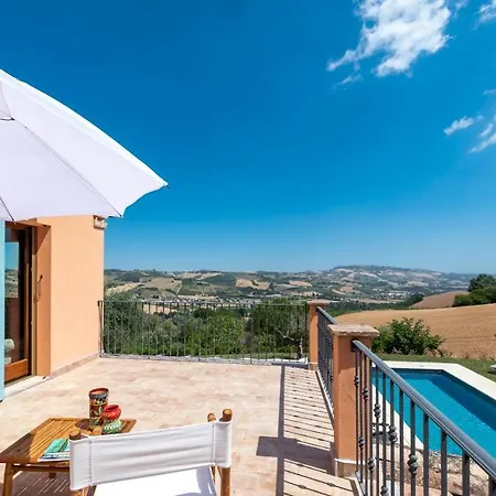 Vila Casale Principessa 6&2, Emma Carassai