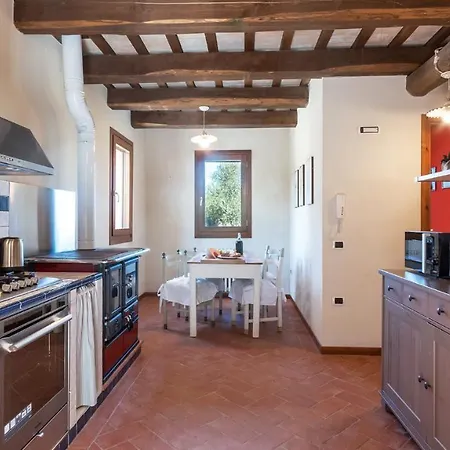 Casale Principessa 6&2, Emma Villa