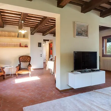 Villa Casale Principessa 6&2, Emma Carassai